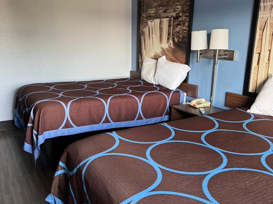 Super 8 by Wyndham Corbin/London KY主图