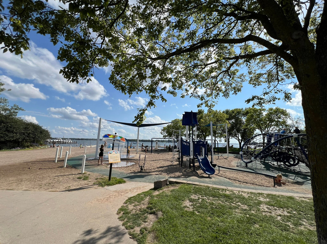 Wayzata Beach Park-Wayzata必去景点