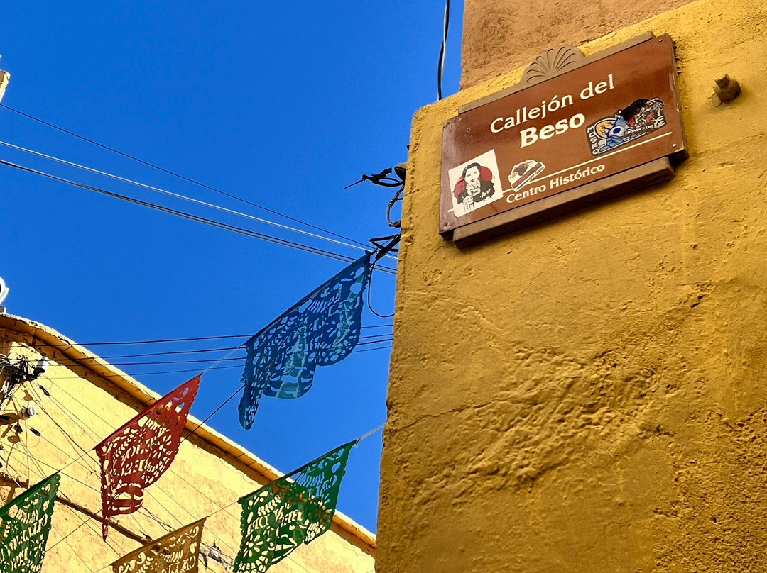 The Alley Of The Kiss-瓜纳华托必去景点