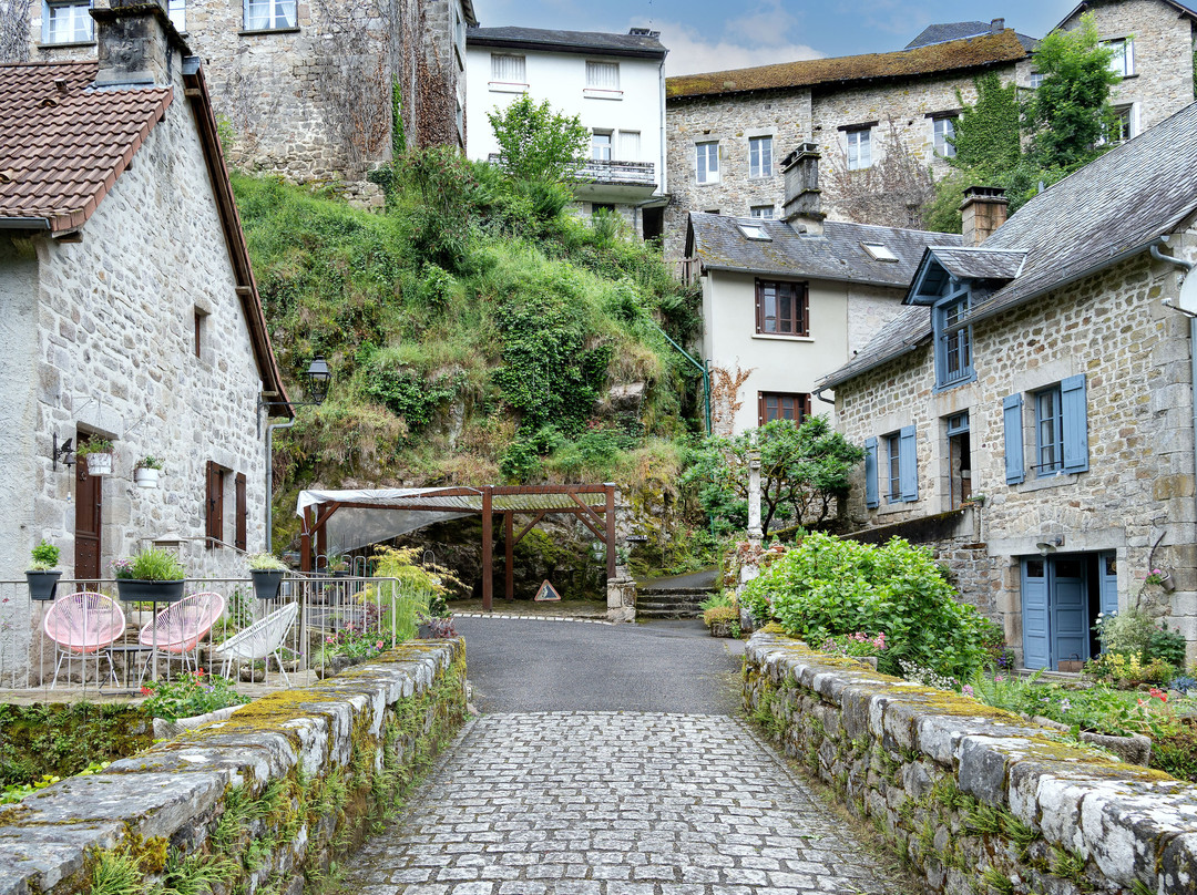 Pont Du Péage-Gimel-les-Cascades必去景点