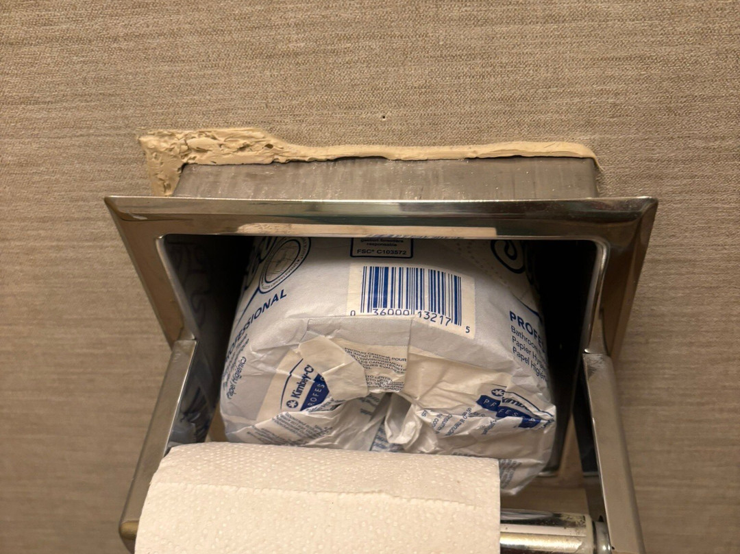 沃林福德梅里登希尔顿惠庭套房酒店主图