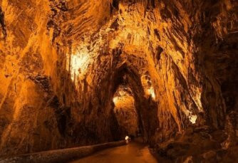 La Cuevona de Cuevas del Agua-里瓦德塞利亚必去景点
