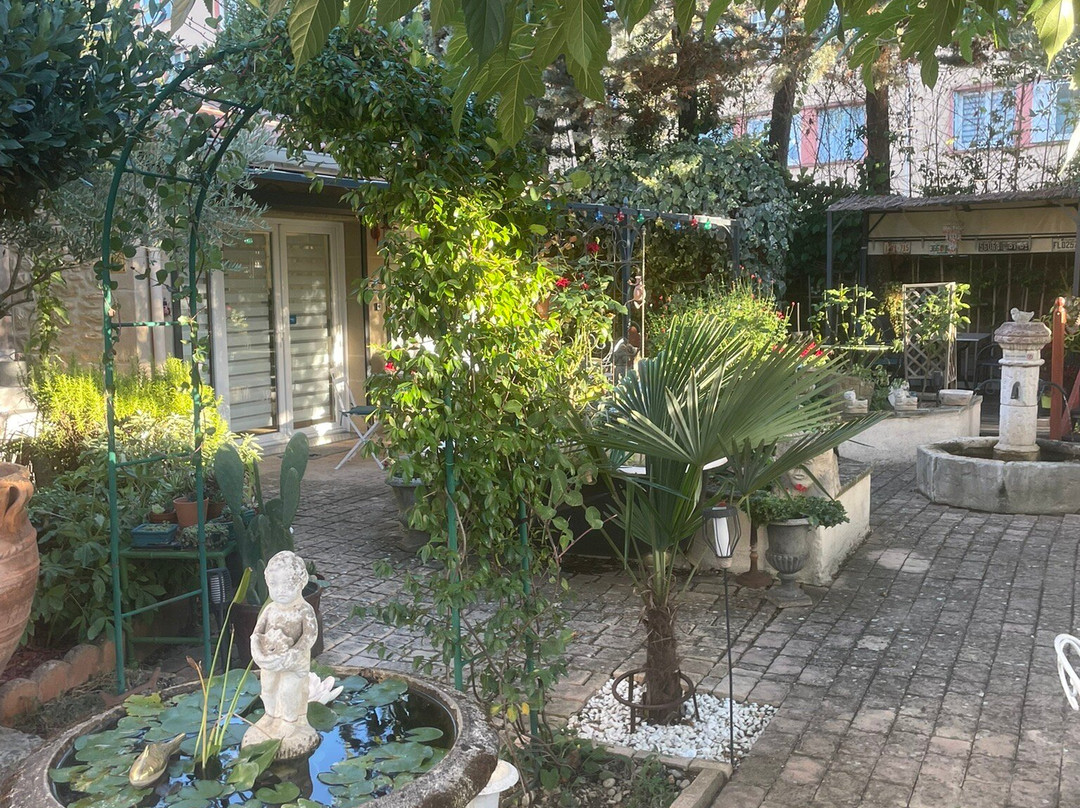 Le 6 Bis主图