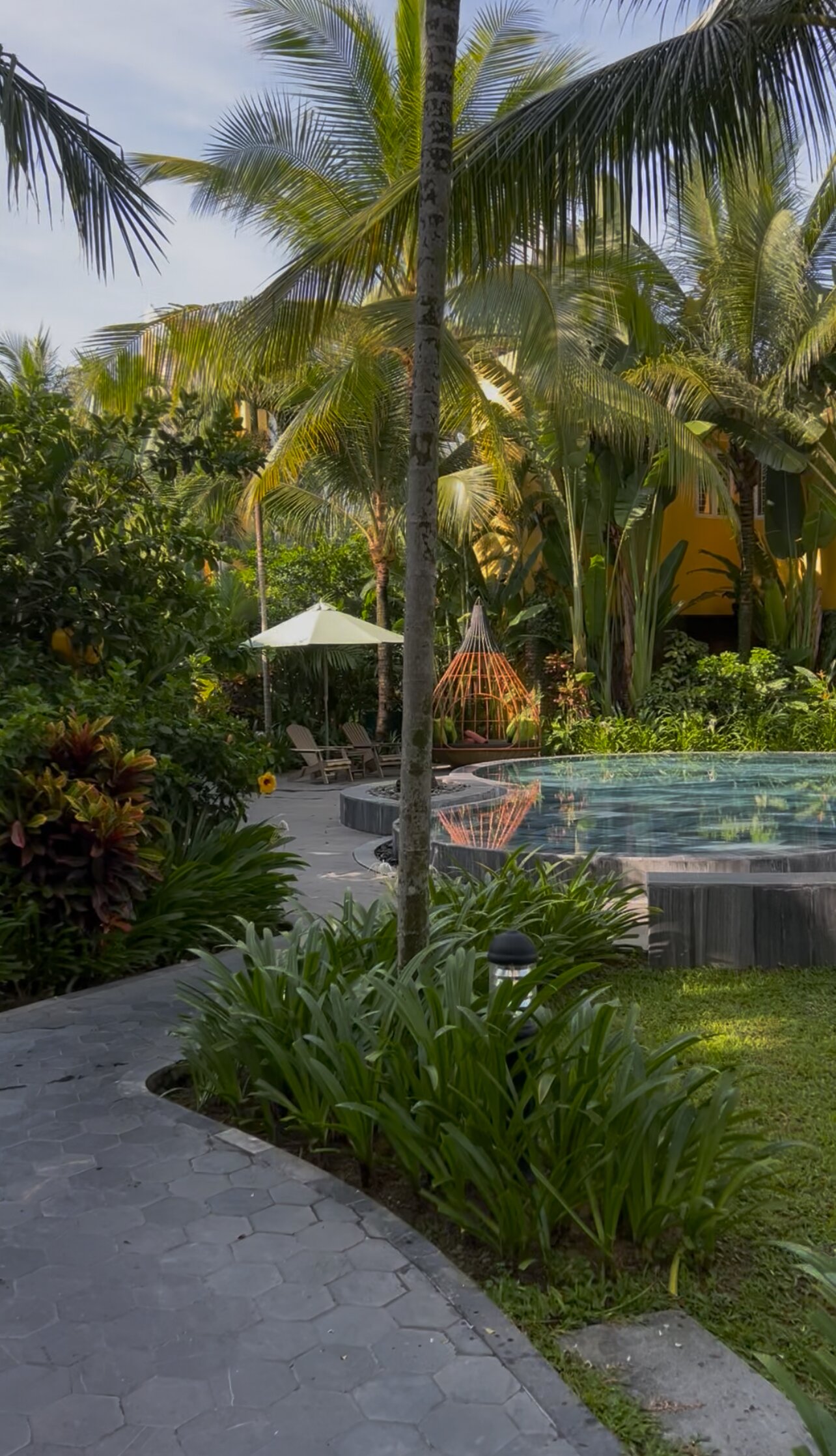 精华会安酒店和Spa-泳池