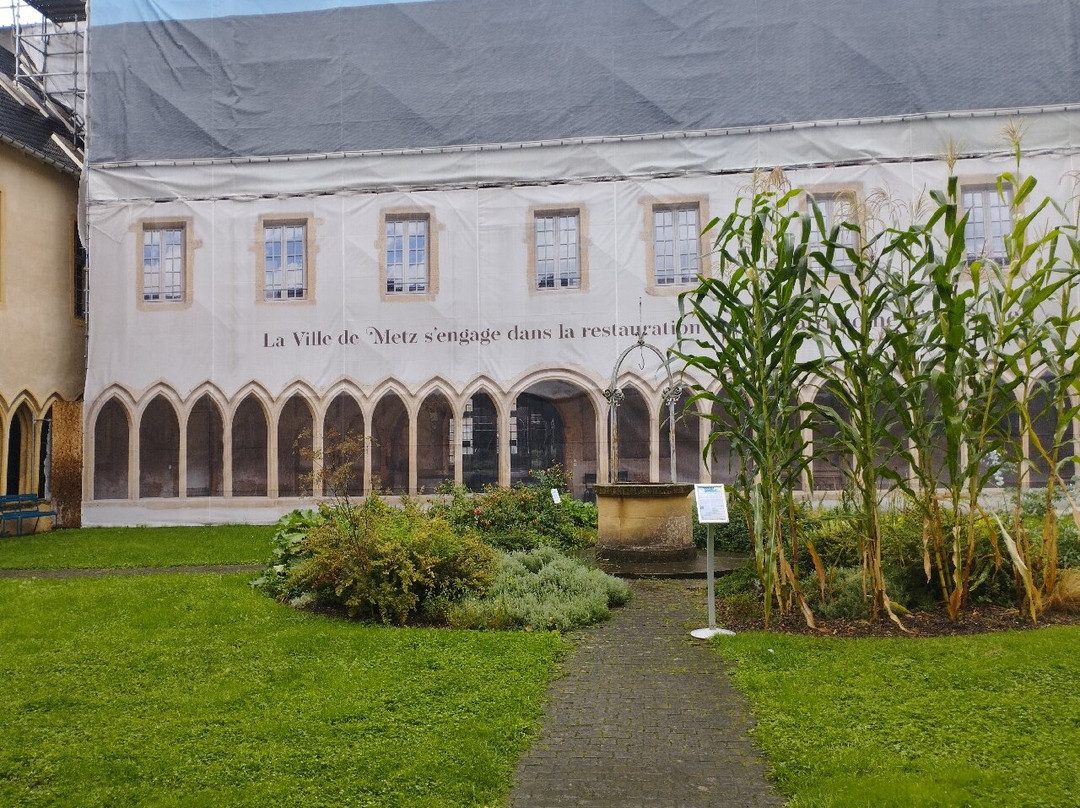 Cloître des Récollets-梅斯必去景点