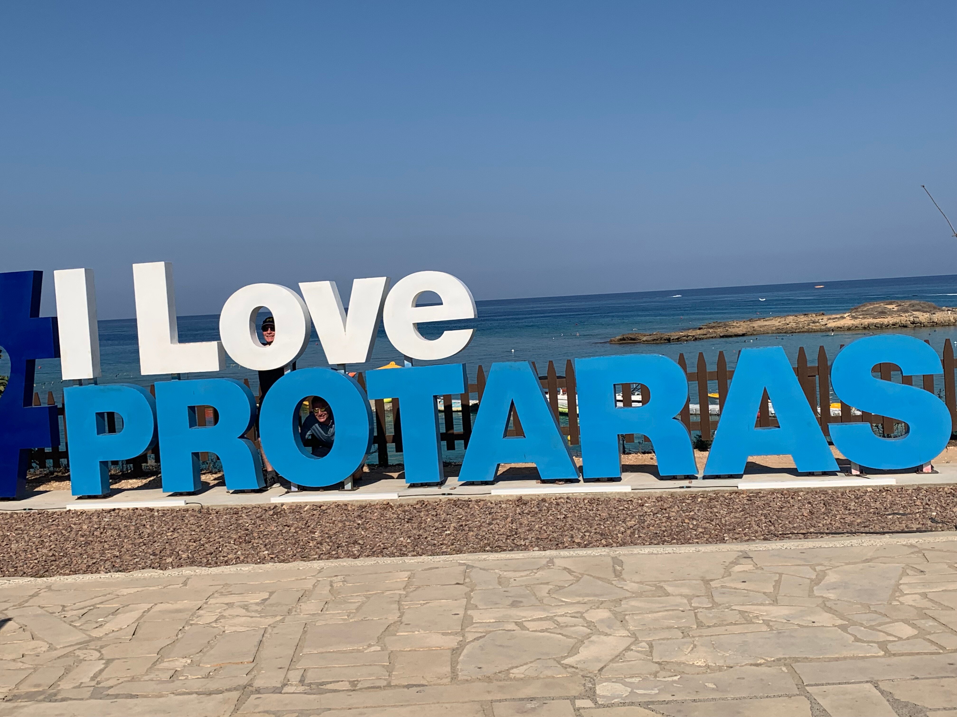 The Blue Ivy Hotel & Suites-泳池