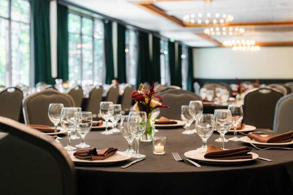 岩溪度假酒店主图