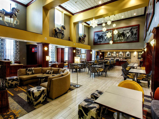 斯塔滕岛酒店住宿-汉普顿酒店套房史泰登岛