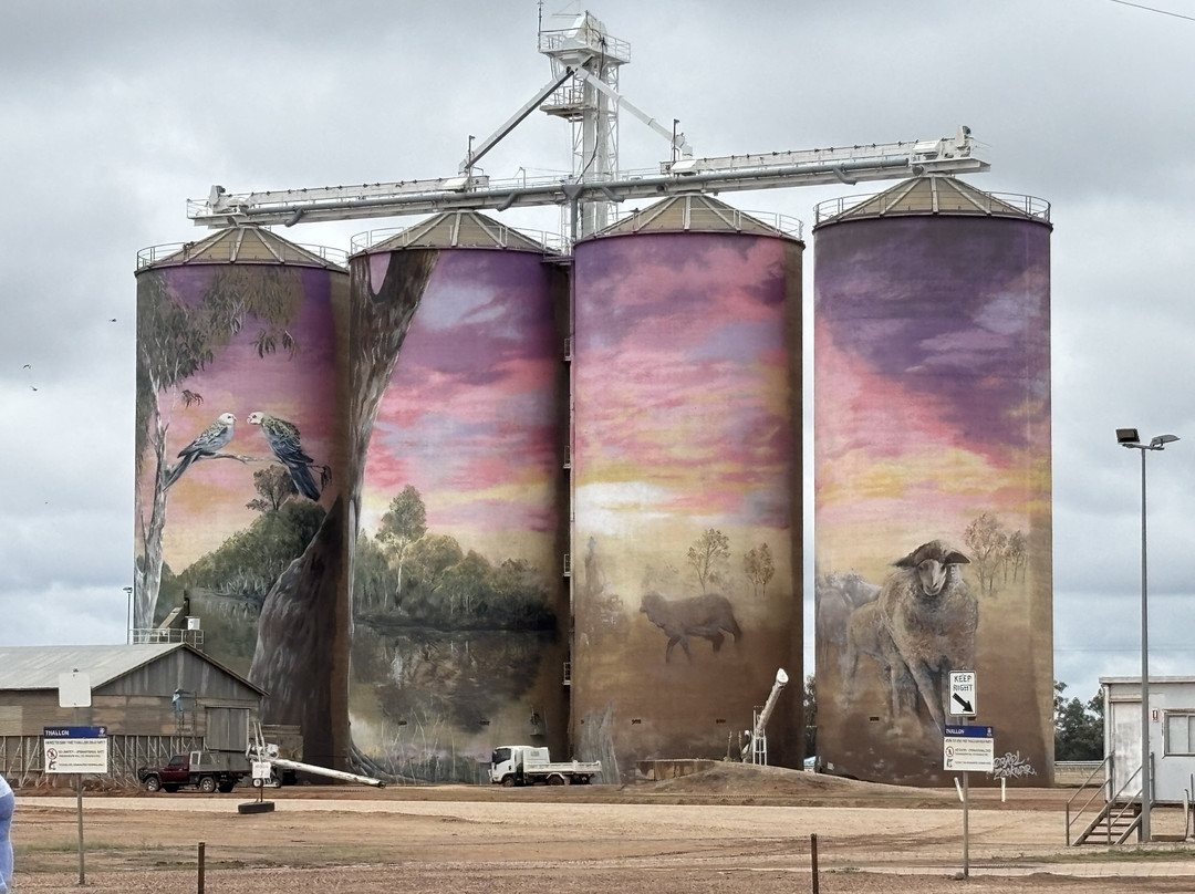 Chambers of The Black Hand-Lightning Ridge必去景点