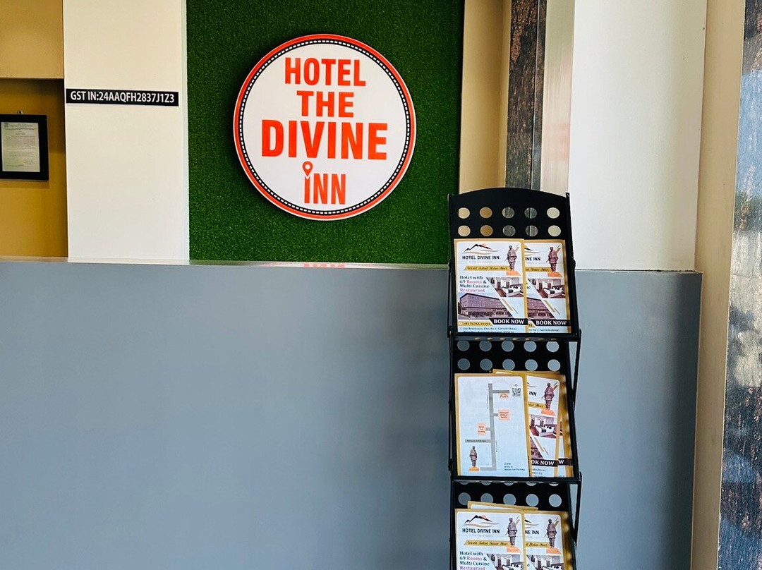 Hotel The Divine Inn