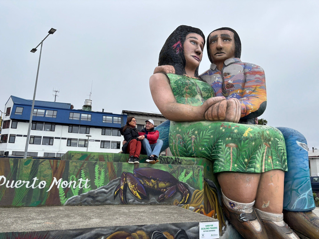 Sentados Frente al Mar-蒙特港必去景点