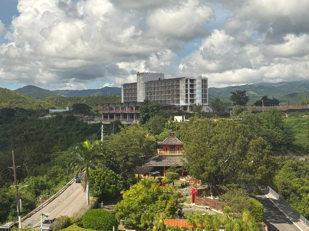 Cruceta Del Vigia-庞塞必去景点