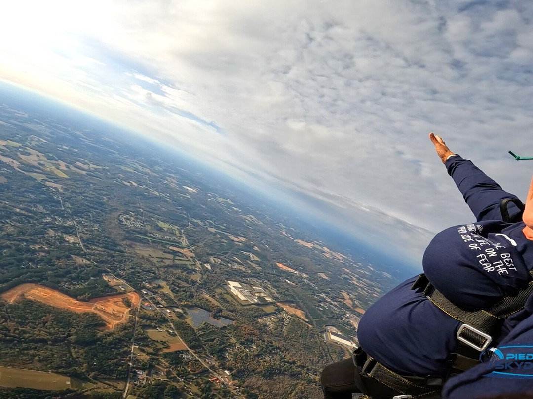 Piedmont Skydiving-索尔兹伯里必去景点