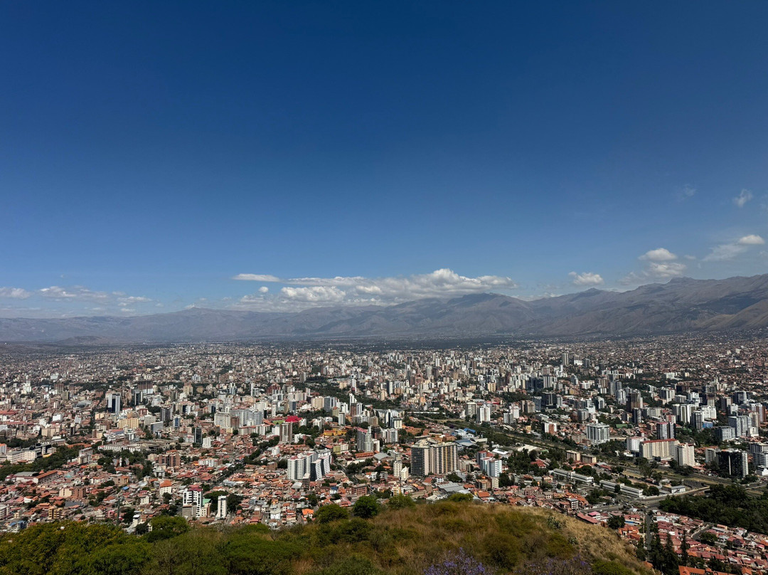 El Cristo de la Concordia-科恰班巴必去景点