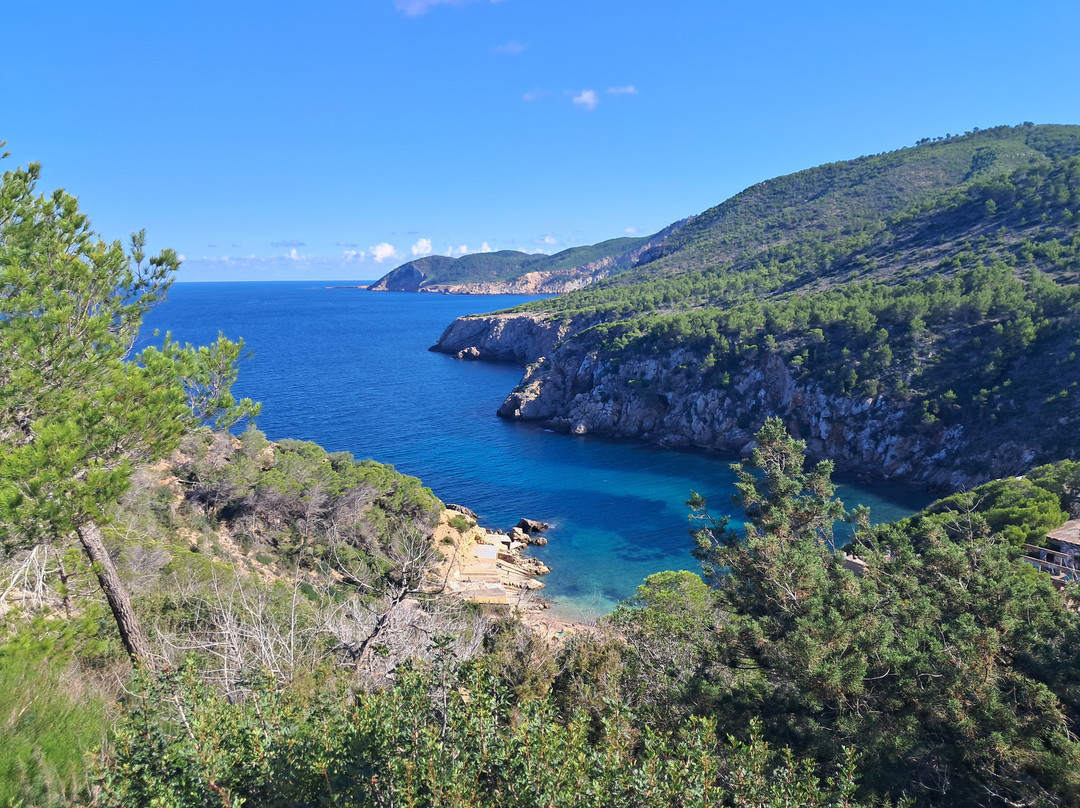 Cala d'en Serra Beach-伊维萨城区必去景点