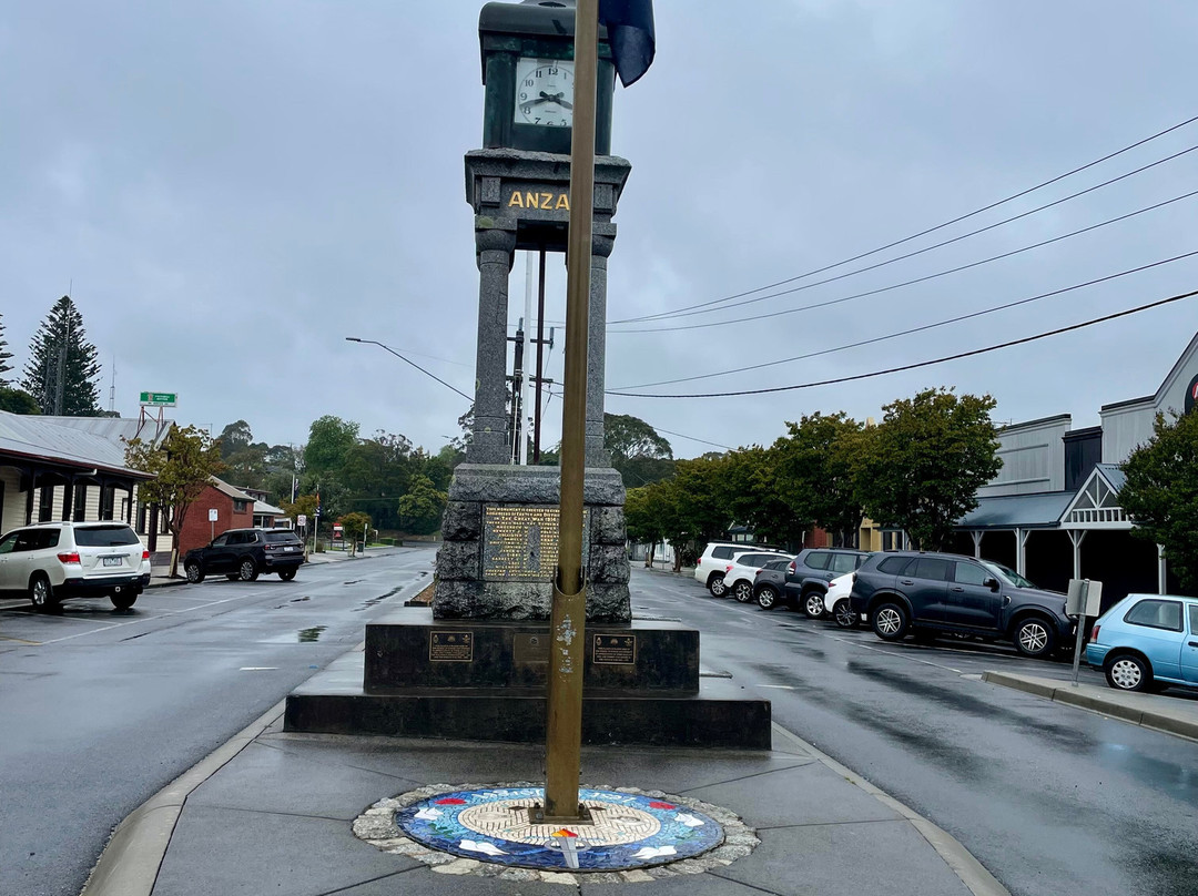 Foster War Memorial-福斯特必去景点