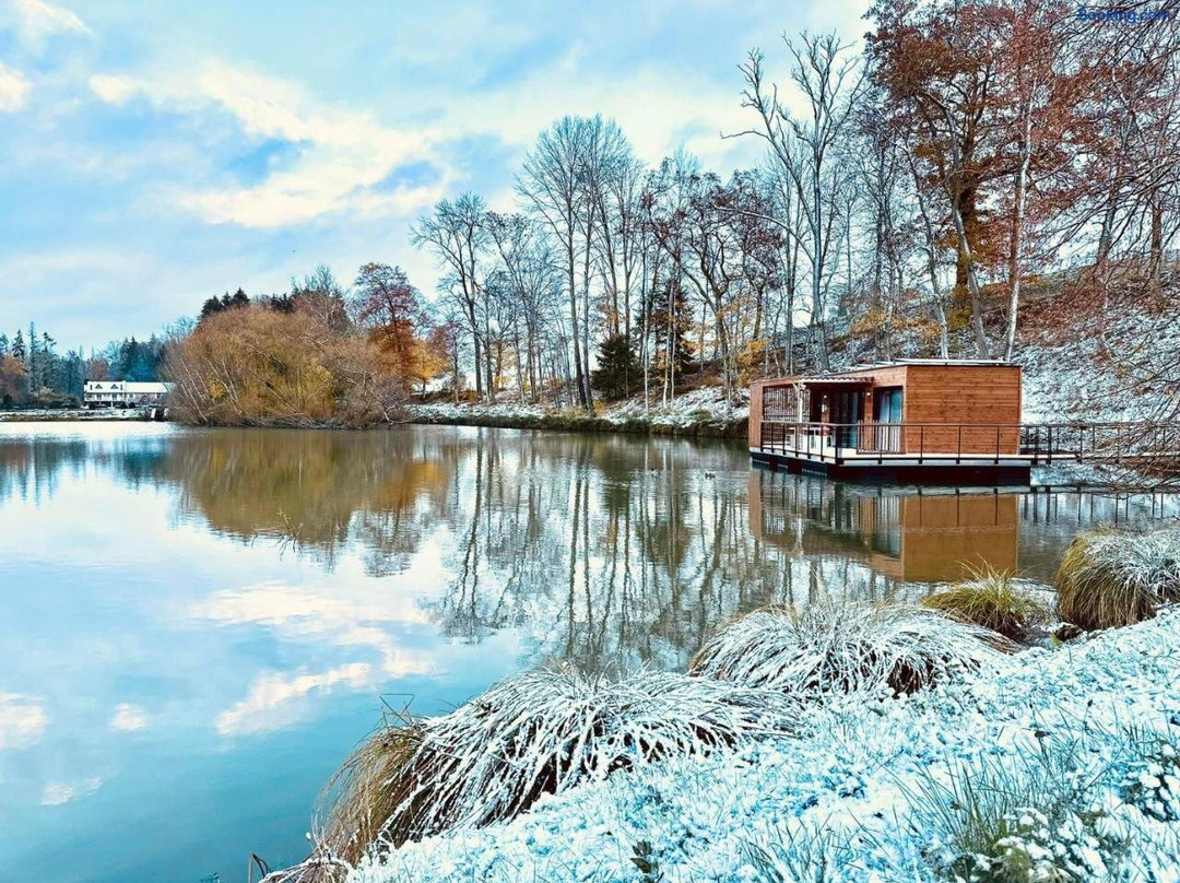 Cabanes Sur L'eau - Domaine De Neuville