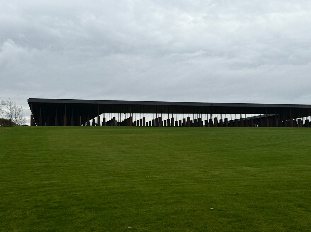 National Memorial for Peace and Justice-蒙哥马利必去景点