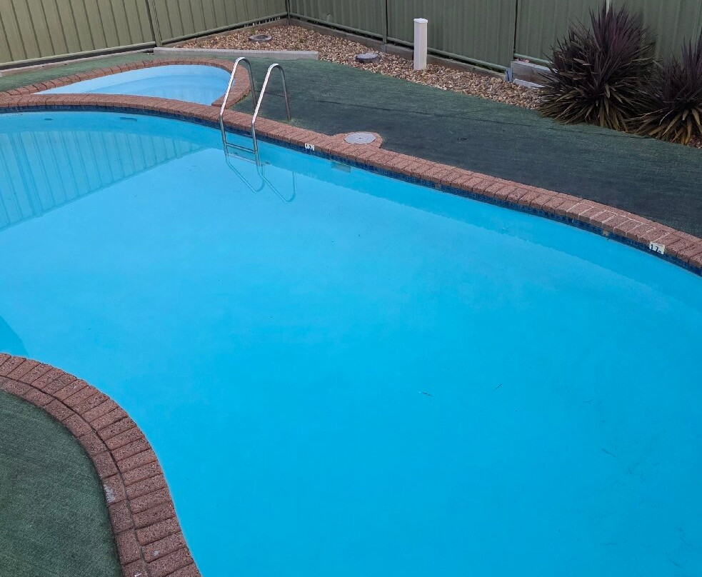 蓝宝石水域汽车旅馆主图