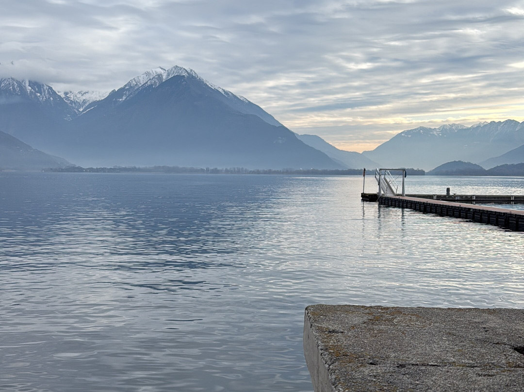 Scuola Nautica Gini-多马索必去景点