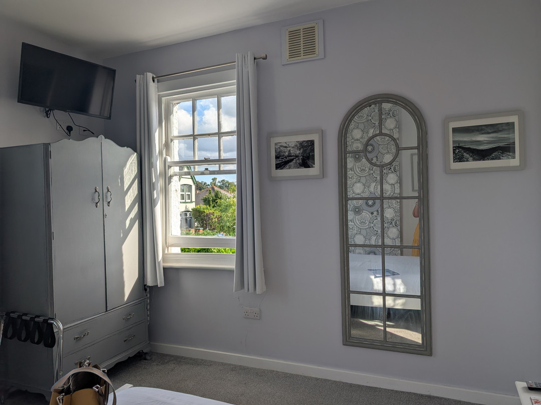 The Sleep-inn Hare主图