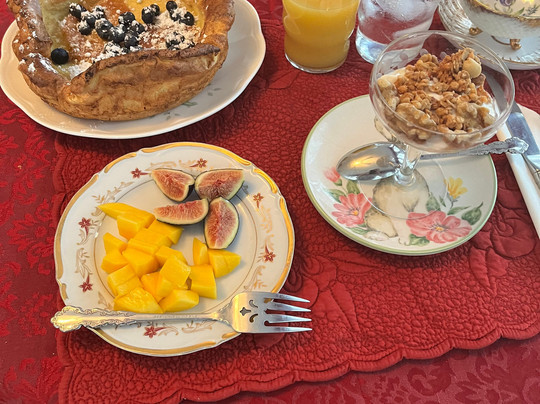 Carson's Bed & Breakfast and Salon主图