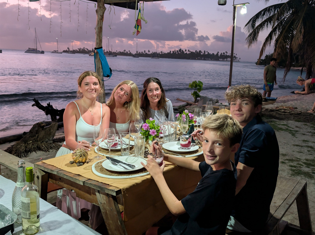 Catamaran Adventures San Blas-埃尔波韦尼尔必去景点