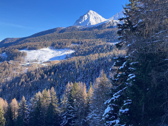 Club Esse Pila 2000主图