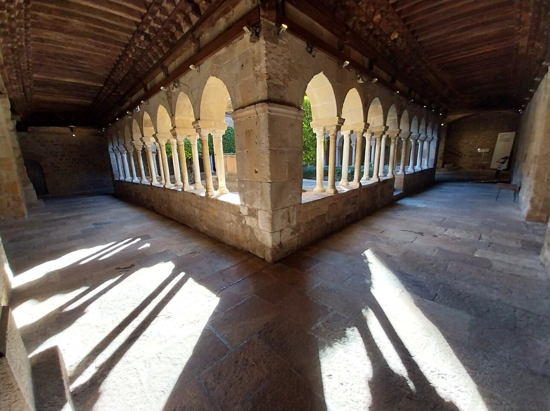 Cloitre de la Cathedrale de Frejus-弗雷瑞斯必去景点