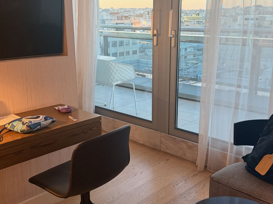 大都市酒店主图