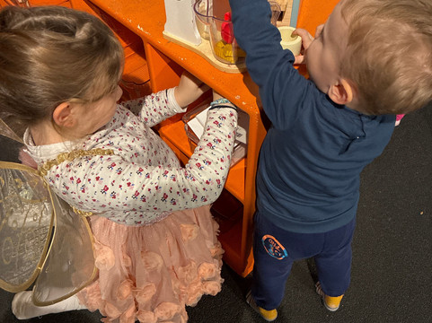 Palomano City-克利希必去景点