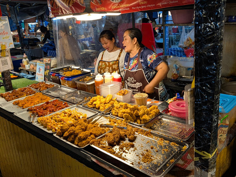喀比夜市-甲米必去景点