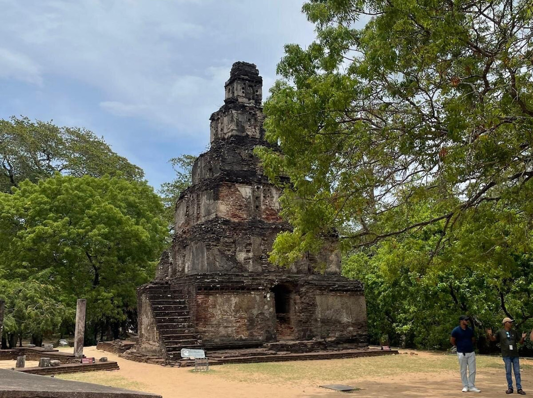Sudath Safari and Tours Sri Lanka-锡吉里亚必去景点