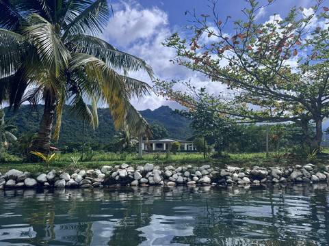 萨贝托泥浆温泉-纳迪市必去景点