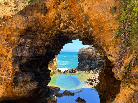 石窟露天大教堂-彼得伯勒必去景点