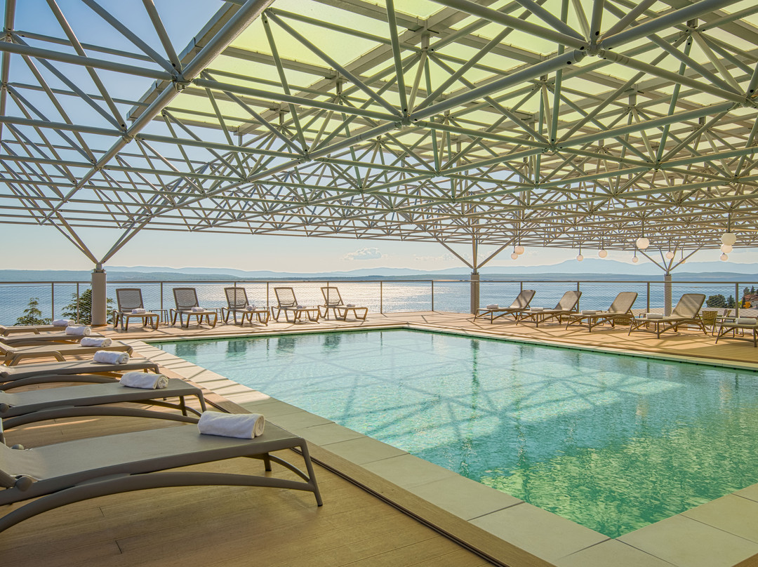 奥莫瑞卡酒店主图