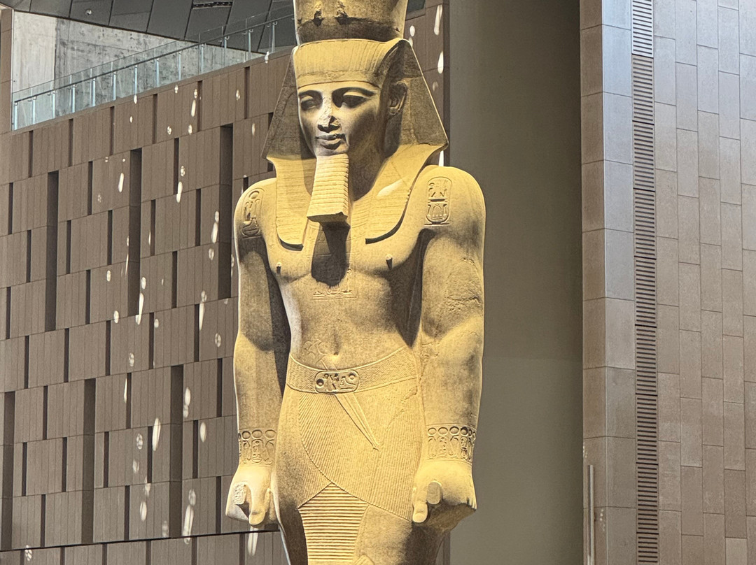 Mo Luxury Tours-亚斯文必去景点