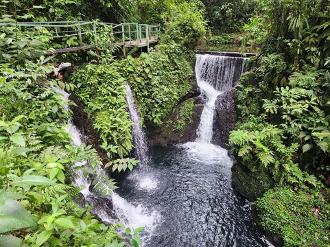 Pozas Y Cascadas La Presa-Rio Cuarto必去景点