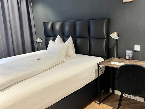 穆赫多夫酒店主图