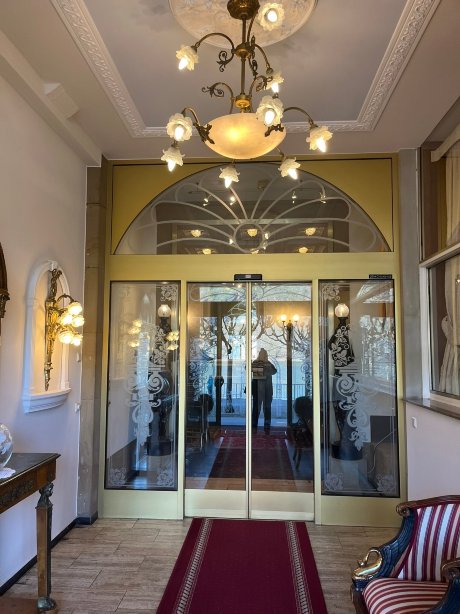 贝尔维尤莱恩酒店-官方