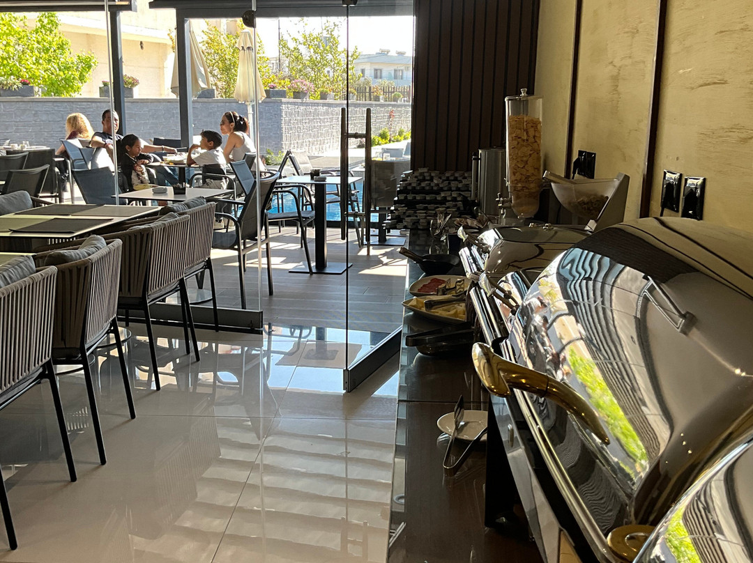 杜卡的酒店主图