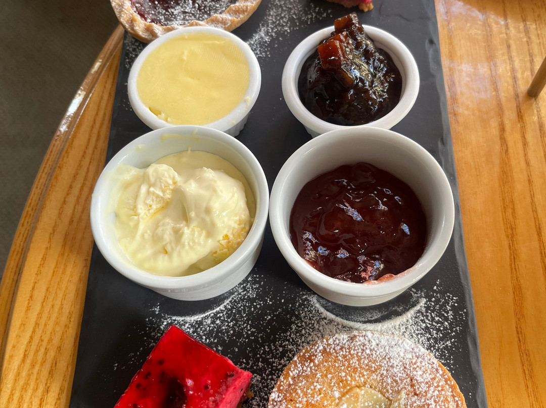 黛斯乡村酒店主图