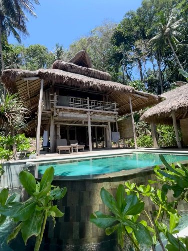 尼柯伊岛度假村-旅行者