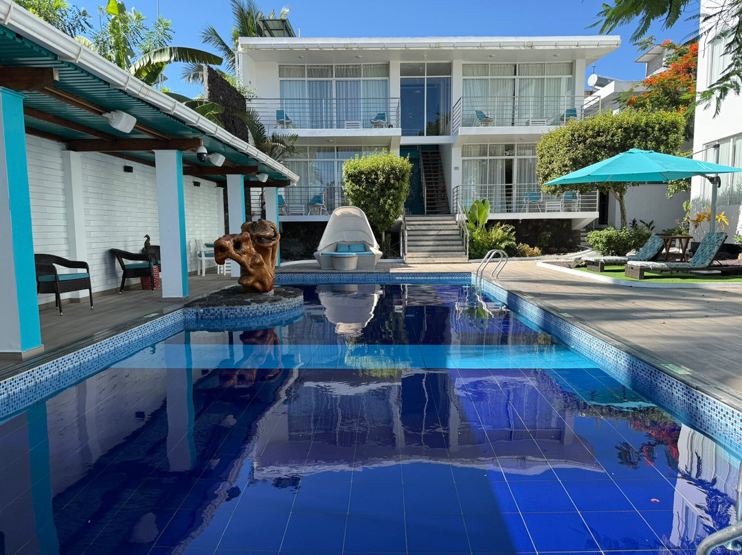 伊卡拉加拉帕戈斯套房酒店主图