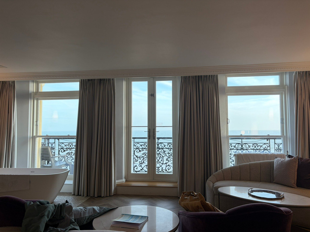 布莱顿大酒店主图