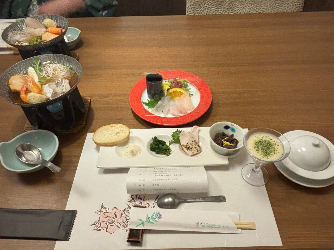 鸣子观光酒店主图