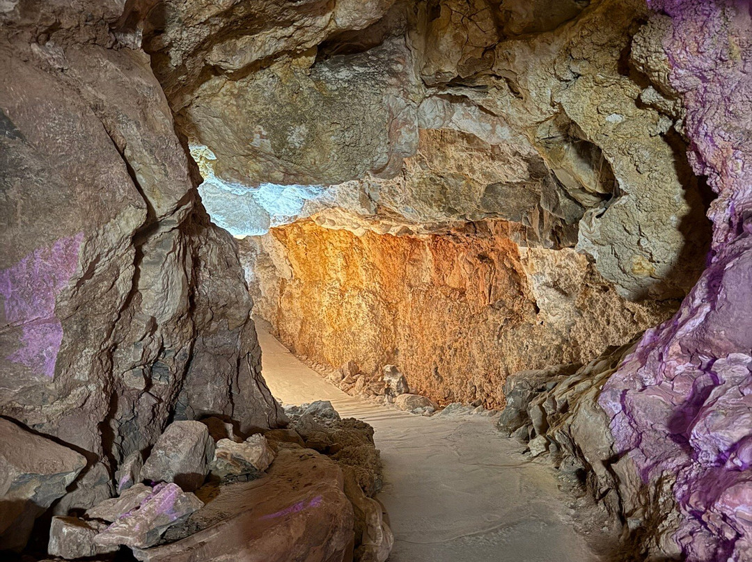 Grand Canyon Caverns-皮奇斯普林斯必去景点