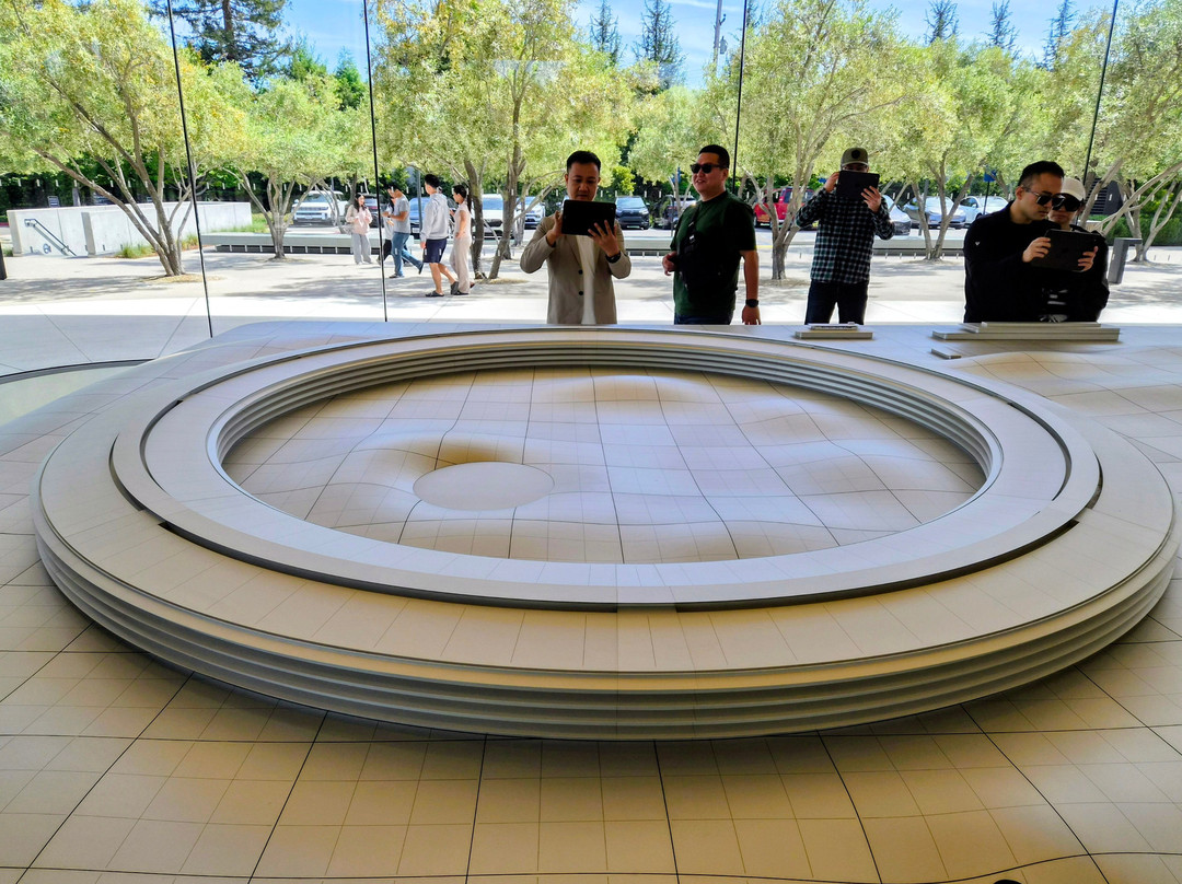 Apple Park Visitor Center-库柏蒂诺必去景点