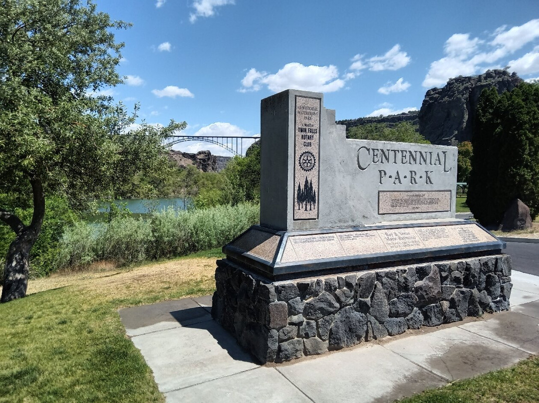 Centennial Waterfront Park-特温福尔斯必去景点