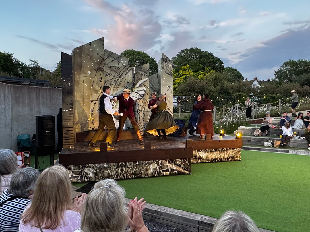Brighton Open Air Theatre (B.O.A.T)-Hove必去景点